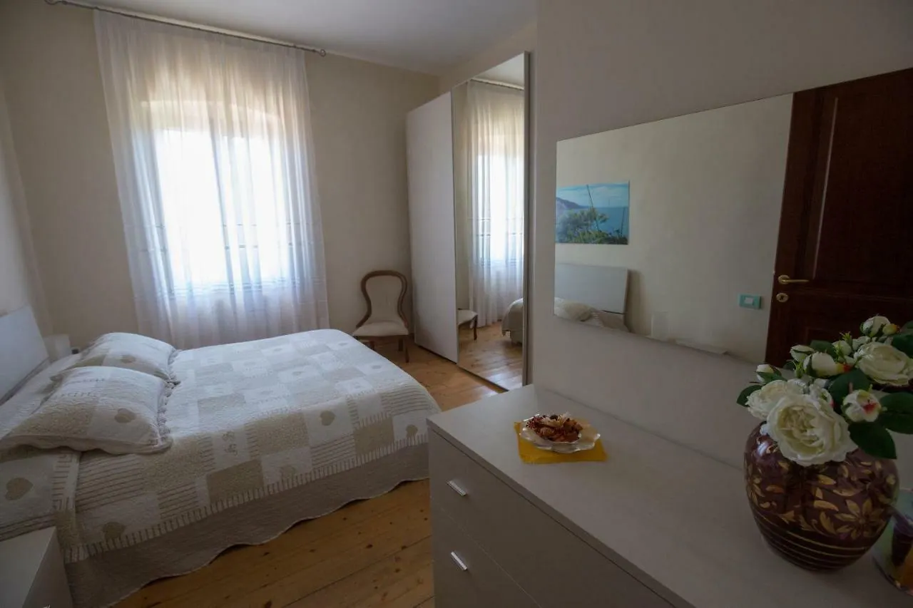 Tre Pini Apartment La Spezia 0*,  Italy