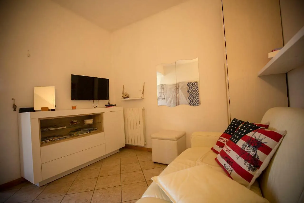 Tre Pini Apartment ラ・スペツィア